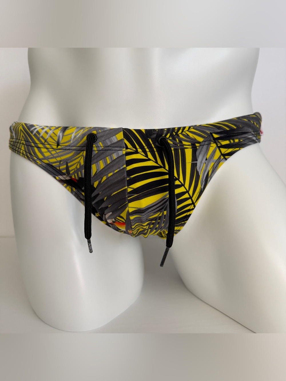 AMS Tropical Toucan Swim Briefs 🦜🌴